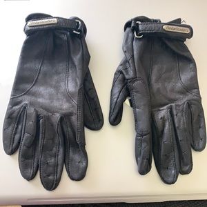 Ladies Harley Davidson leather riding gloves